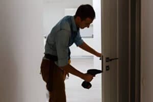 Read more about the article Enhancing Business Security: Commercial Locksmith Solutions